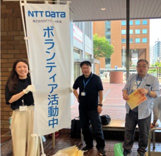 2026年7月31日おもてなし一斉清掃時にNTTデータ伏見ビル1階での集合写真